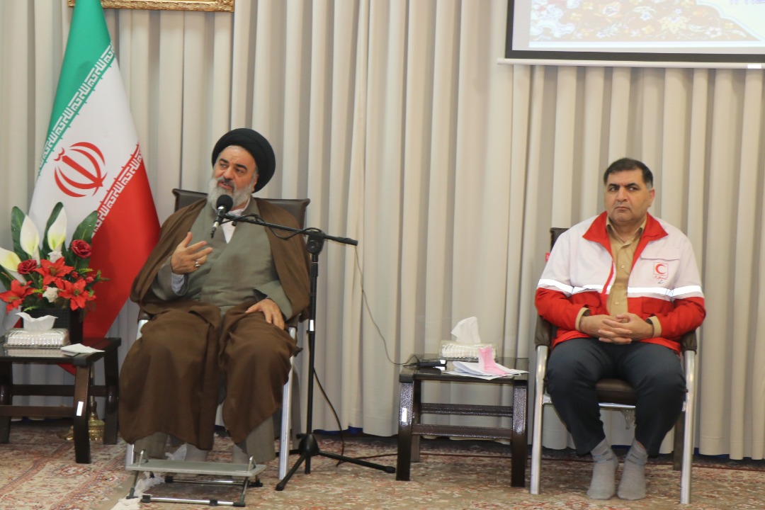 دیدار مدیرعامل جمعیت هلال احمر کردستان با نماینده ولی فقیه در استان